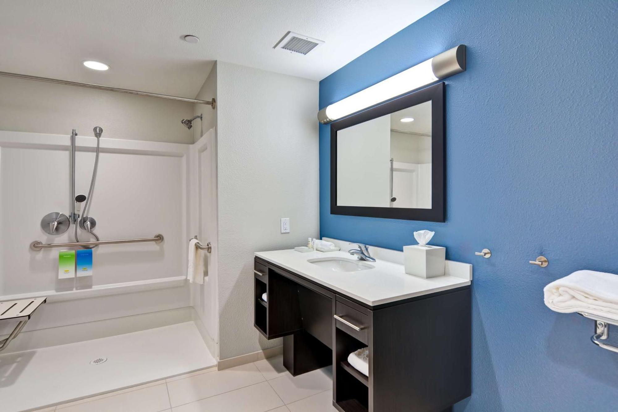 Home2 Suites Азюса Екстериор снимка